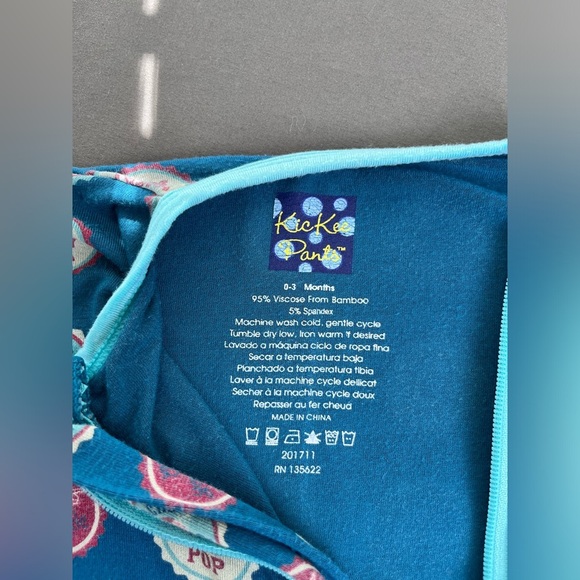 Kickee Pants Soda Pop Caps Footie Sz 0-3 Months - Picture 3 of 10